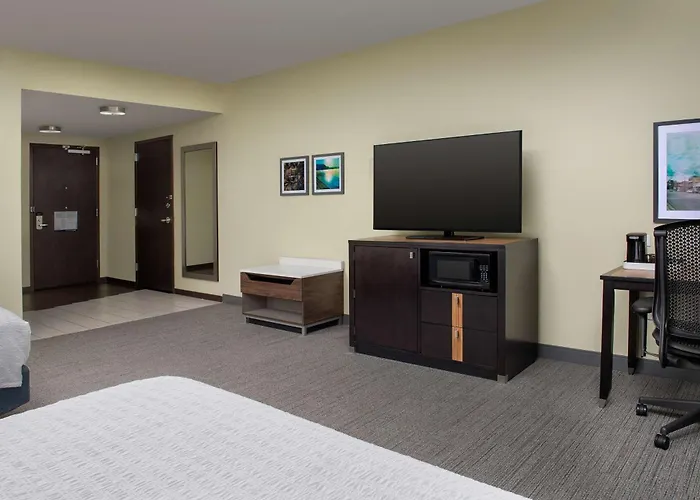 Hampton Inn Clinton