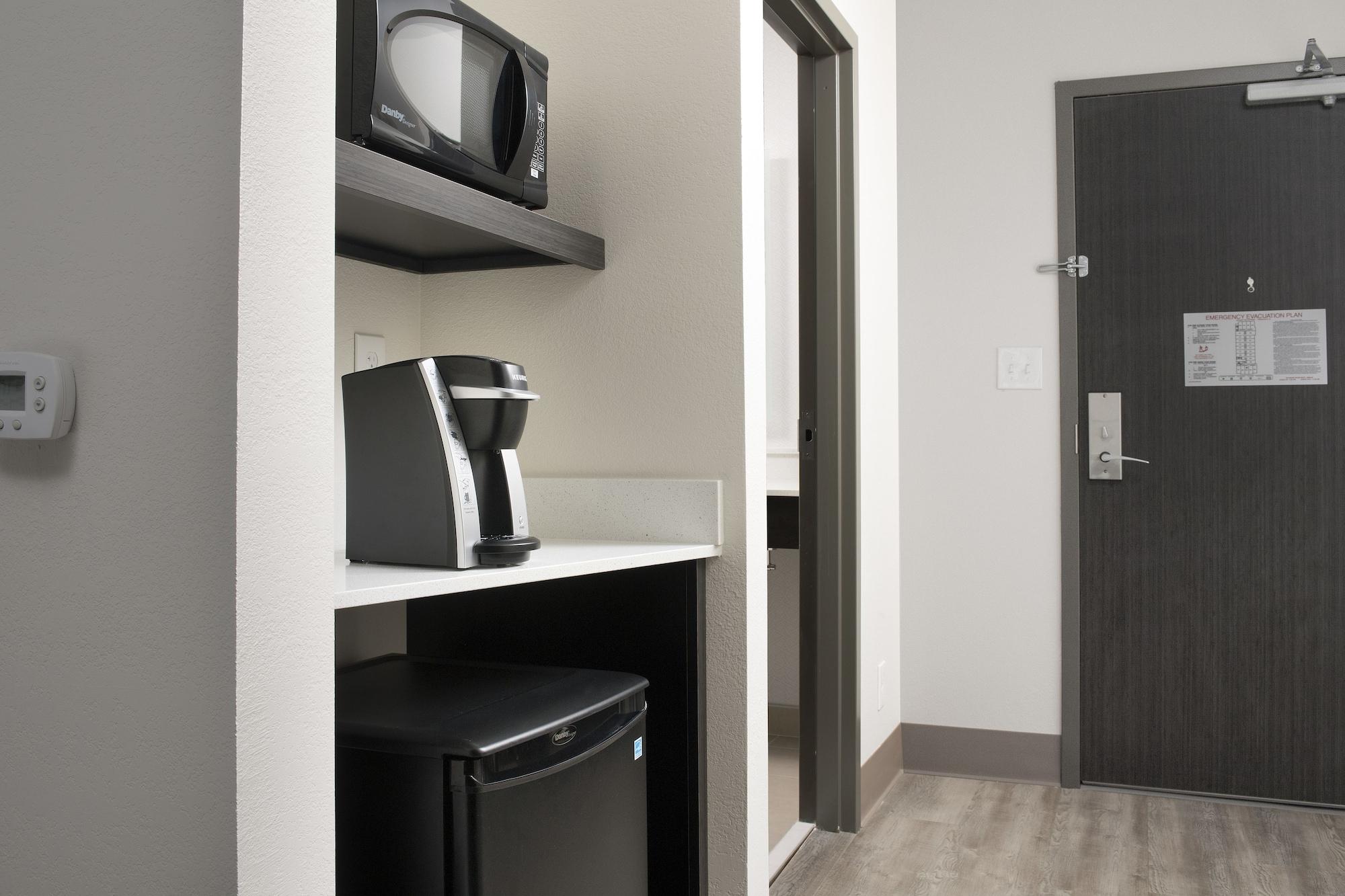 Hampton Hotel 3*