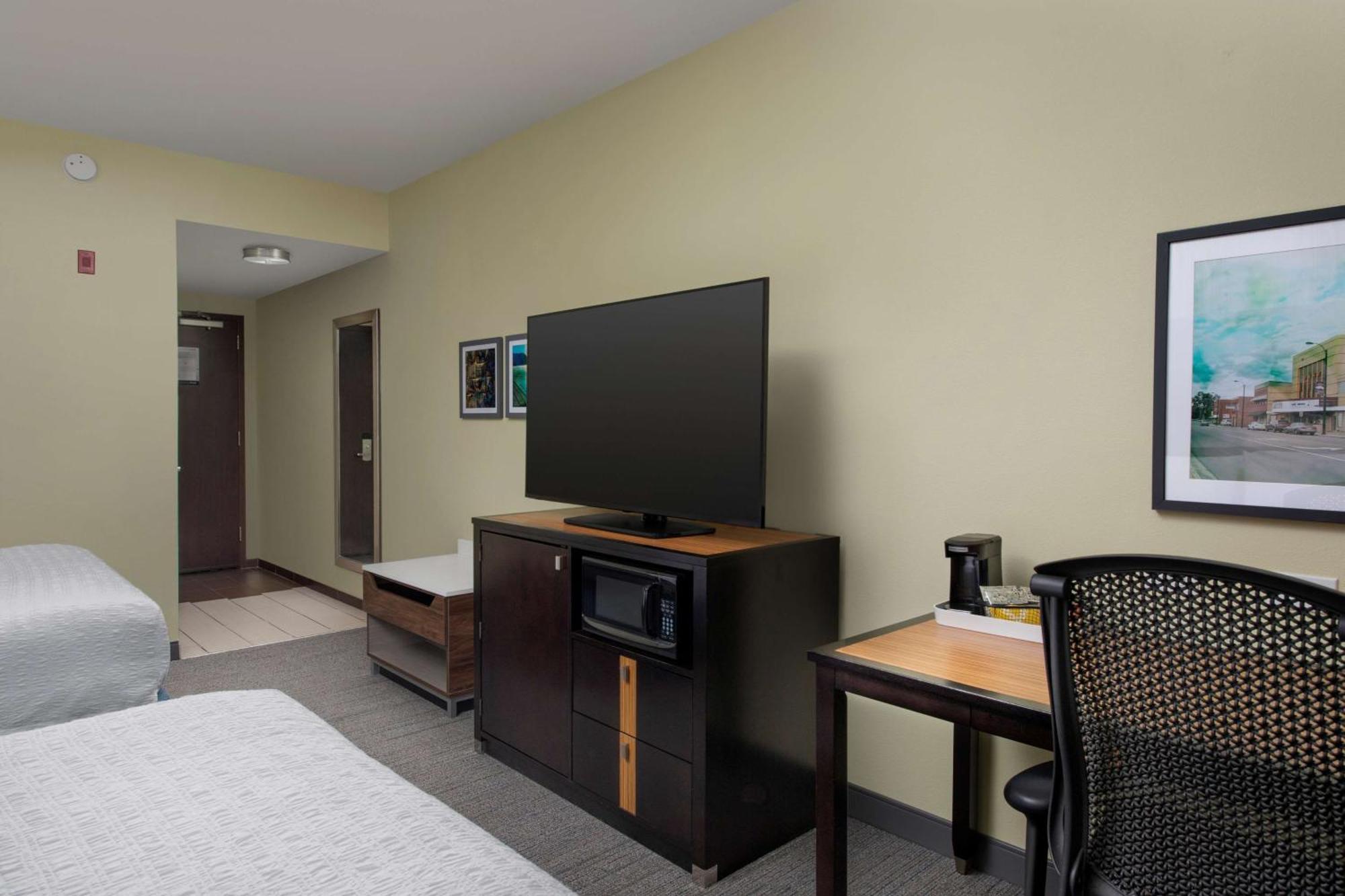 Hotel Hampton 3*